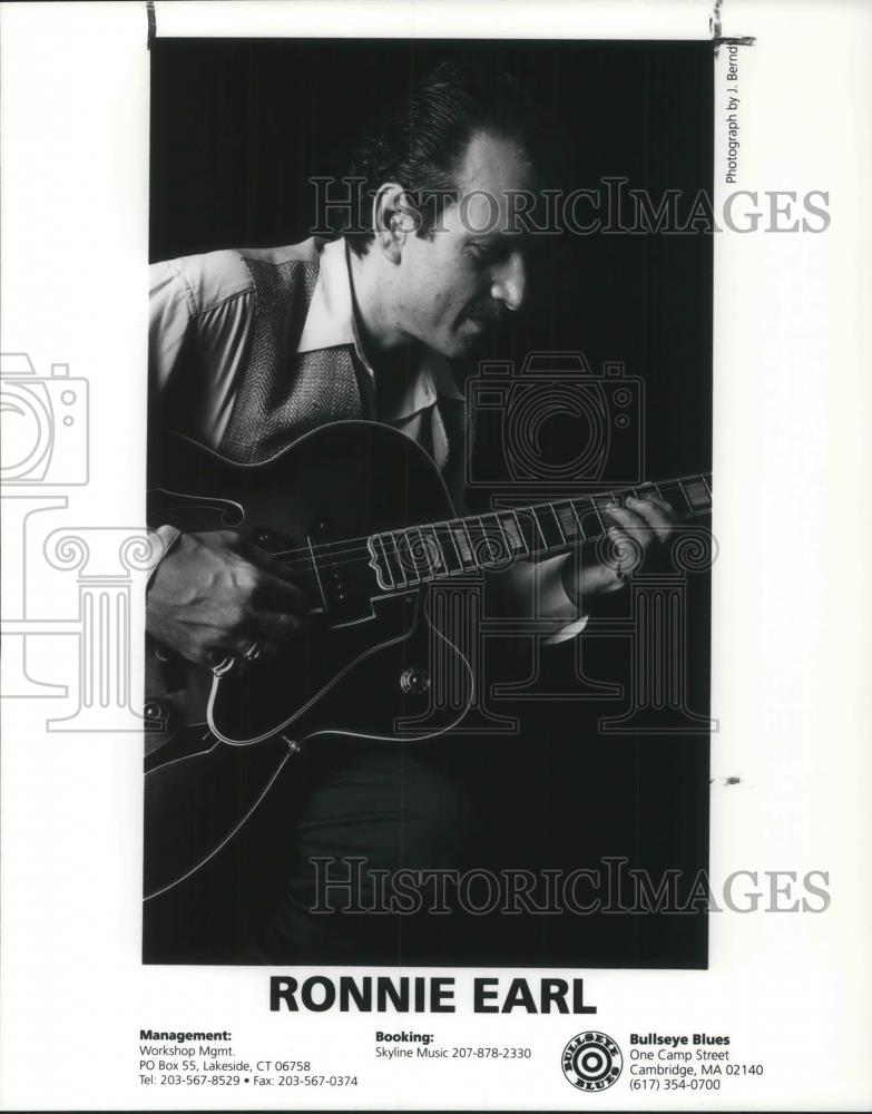 1996 Press Photo Ronnie Earl Blues Rock Guitarist - cvp05425 - Historic Images