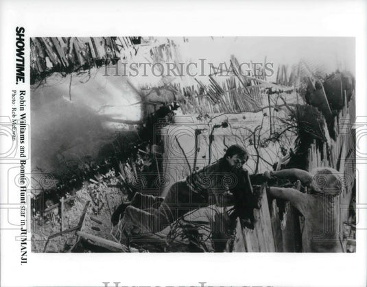 1997 Press Photo Robin Williams and Bonnie Hunt in Jumanji - cvp19338 - Historic Images