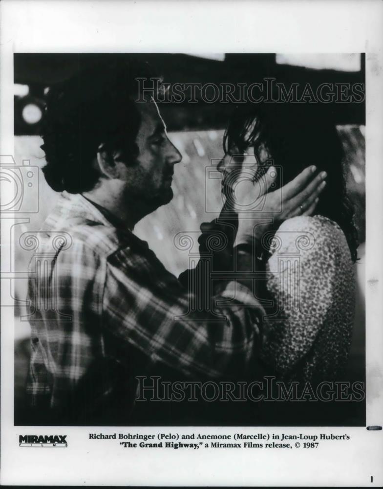 1988 Press Photo Richard Bohringer &amp; Anenome in The Grand Highway - cvp12779 - Historic Images