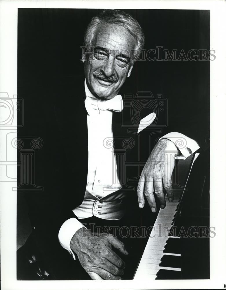 1986 Press Photo Victor Borge Conductor Pianist Comedian Entertainer - cvp00547 - Historic Images