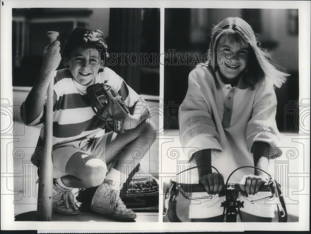 1986 Press Photo Scott Grimes & Katie O'Neill in Together We Stand - cvp10407 - Historic Images