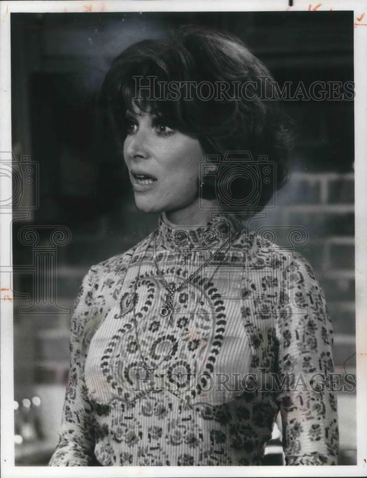 1975 Press Photo Lee Grant actress in title role of Fay TV series - cvp13291 - Historic Images
