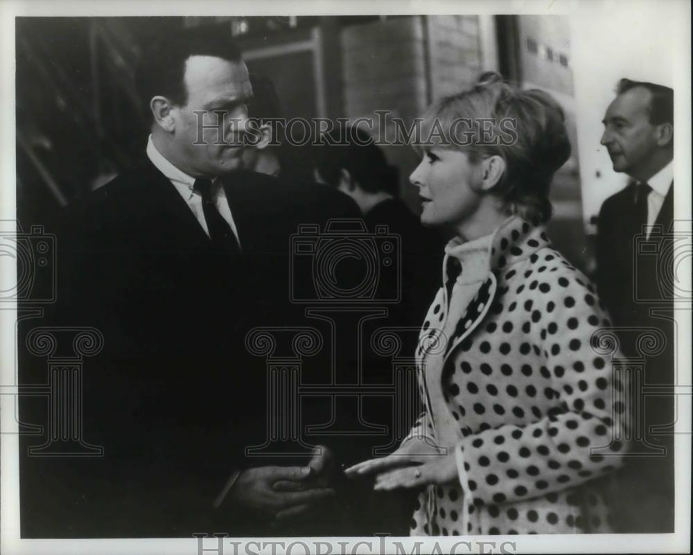 1966 Press Photo Eddy Arnold and Petula Clarke star in Top of the Pops - Historic Images
