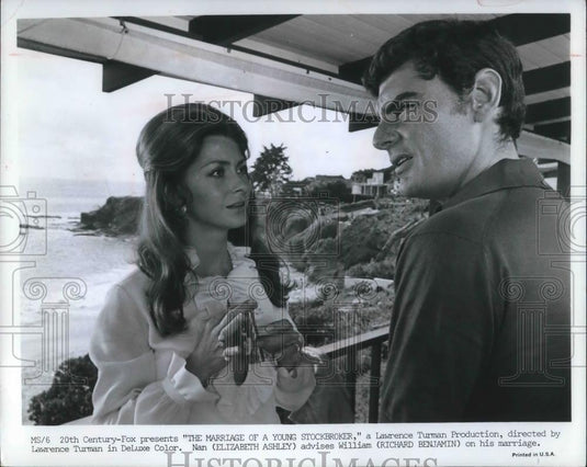 1971 Press Photo Elizabeth Ashley & Richard Benjamin in Marriage of Young Stock - Historic Images