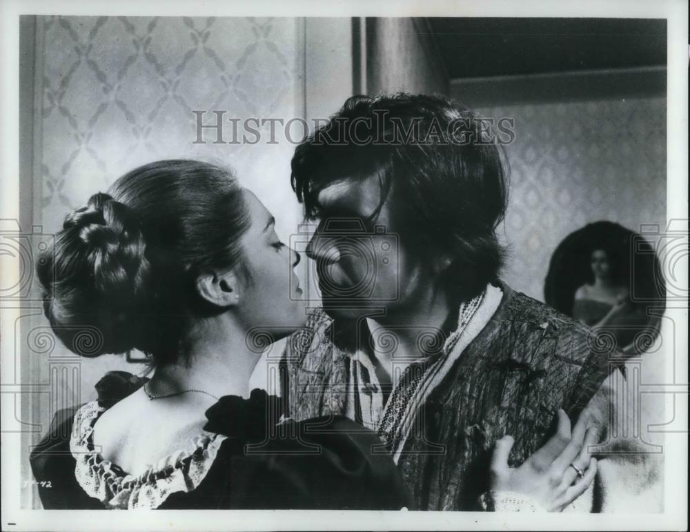 1969 Press Photo Alan Bates and Elizabeth Hartman in The Fixer - cvp16813 - Historic Images