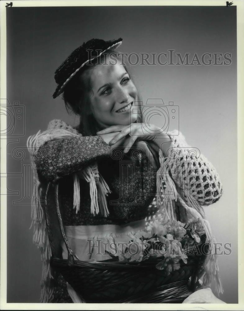 1994 Press Photo Lisa Gordon stars as Eliza Doolittle in My Fair Lady - Historic Images