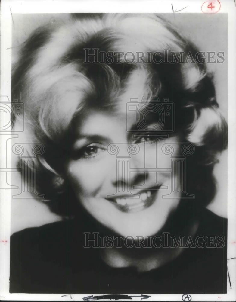 1982 Press Photo Rosemary Clooney - cvp05646 - Historic Images
