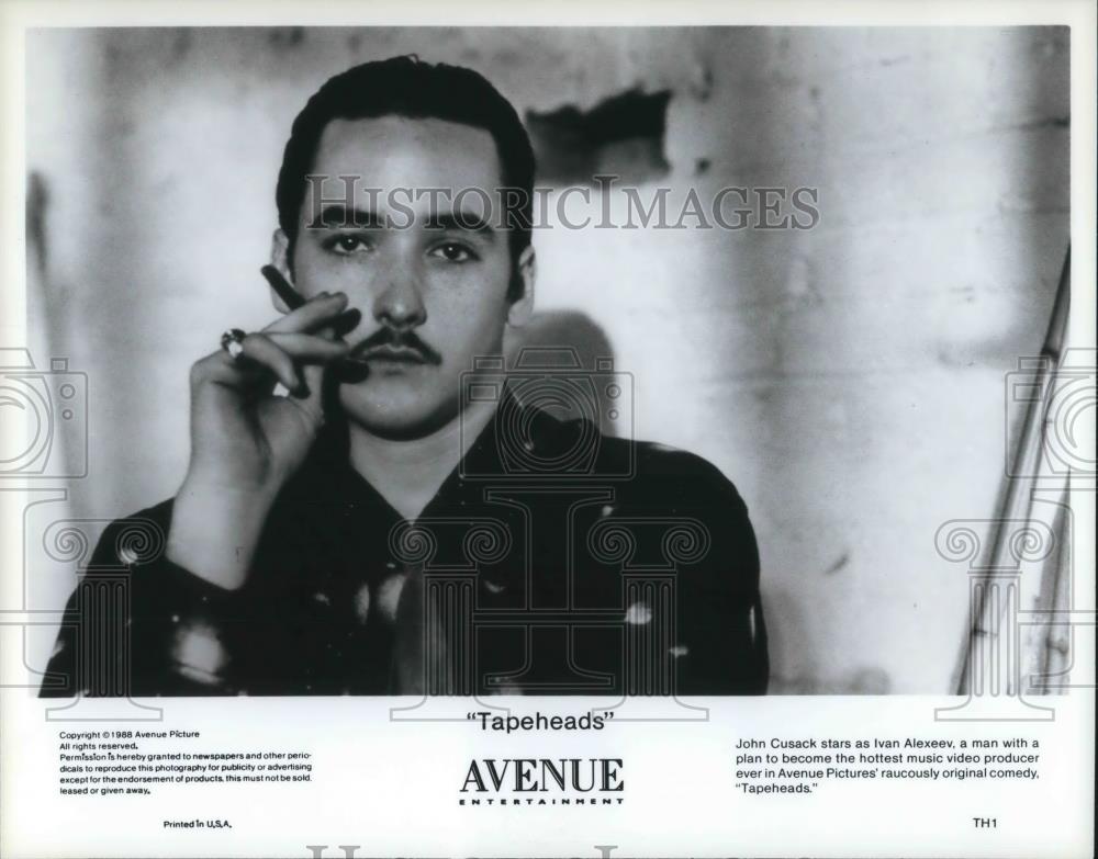 1988 Press Photo John Cusack as Ivan Alexeev in Tapeheads - cvp12327 - Historic Images