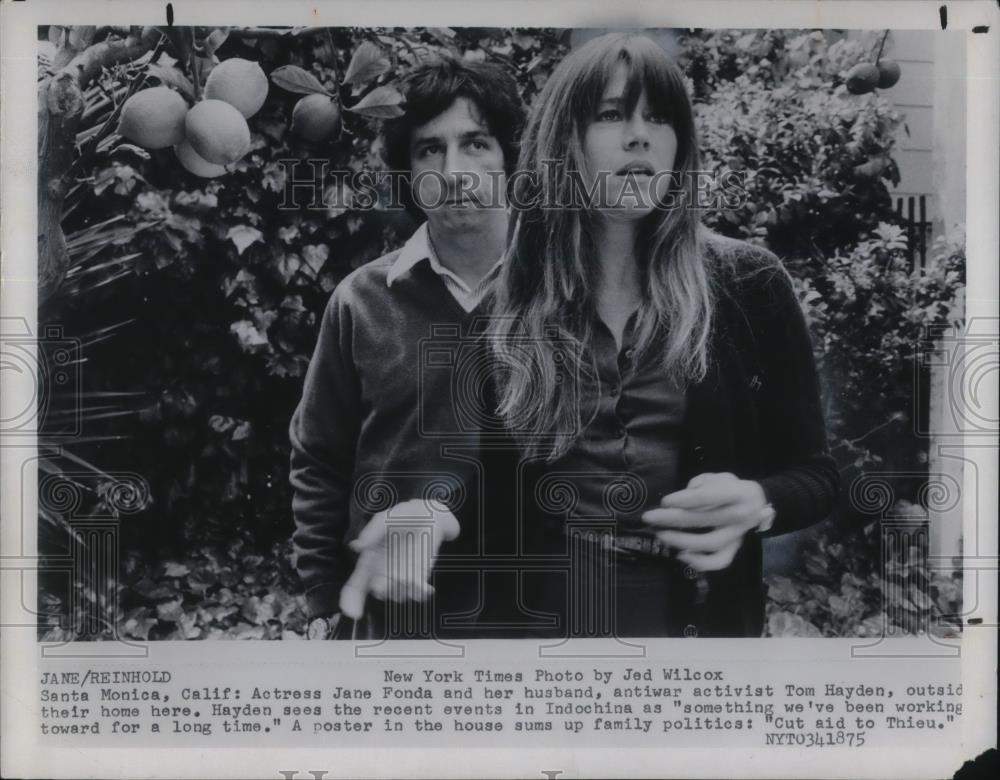 1988 Press Photo Jane Fonda &amp; Husband Tom Hayden - cvp15217 - Historic Images