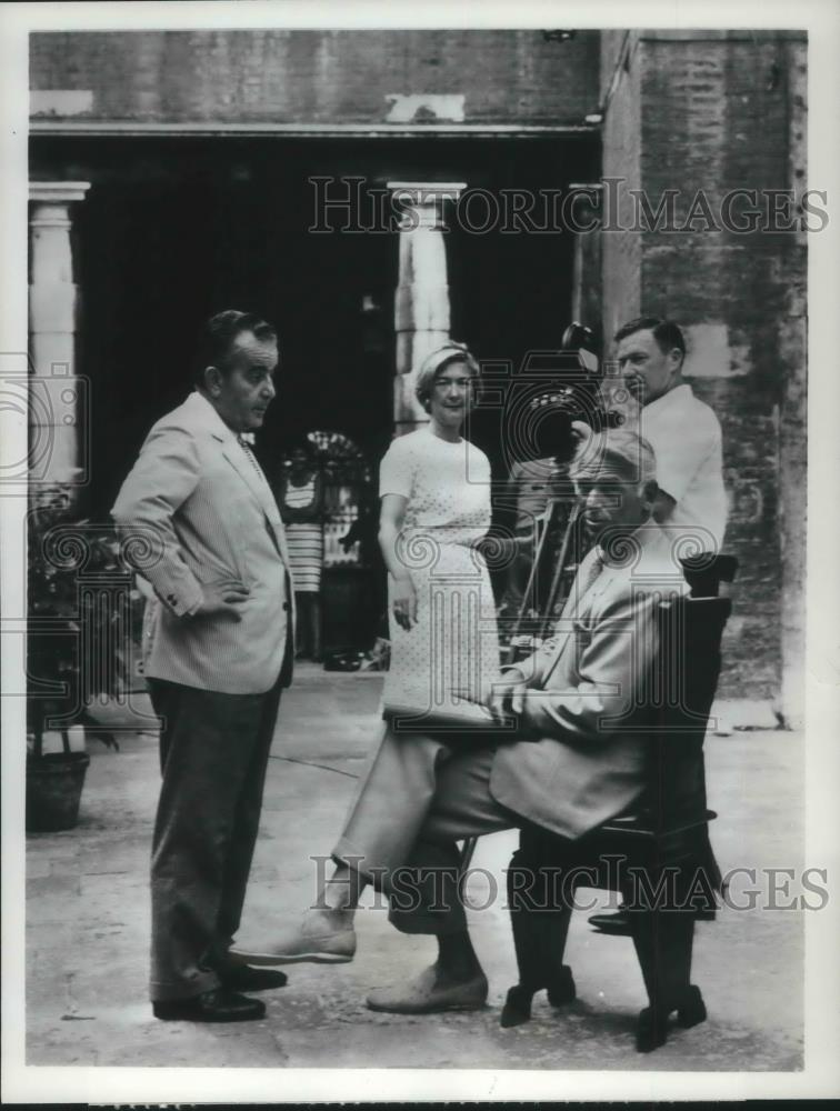 1968 Press Photo John Secondari Helen Rogers Douglas Fairbanks Jr on Venice - Historic Images