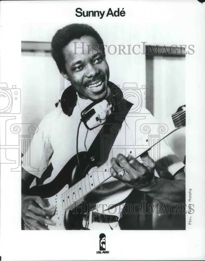 Press Photo Sunny Ade&#39; - cvp08537 - Historic Images