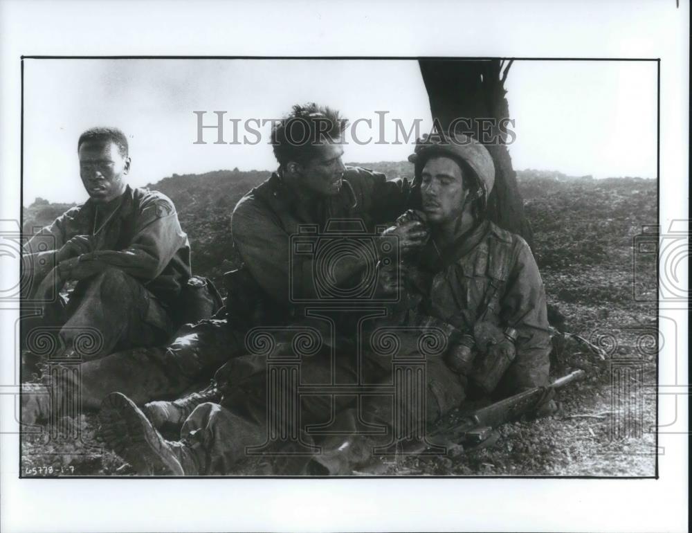 1989 Press Photo Anthony Barille &amp; Dylan McDermott in Hamburger Hill - cvp11461 - Historic Images