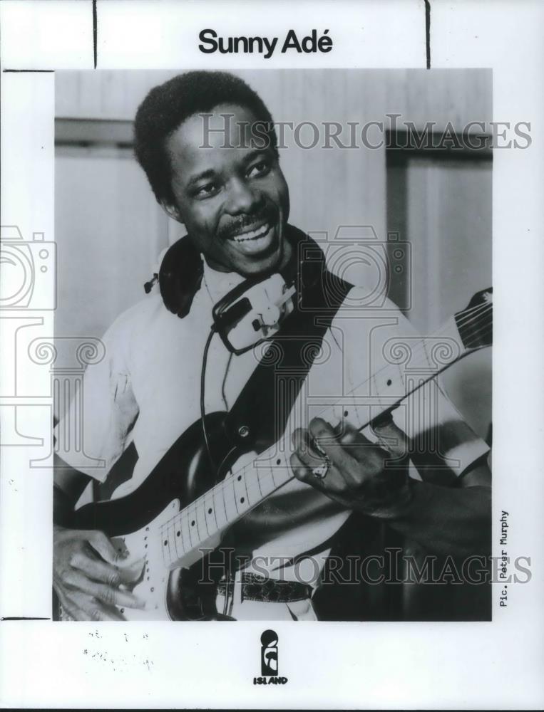 1994 Press Photo Sunny Ade&#39; - cvp08535 - Historic Images