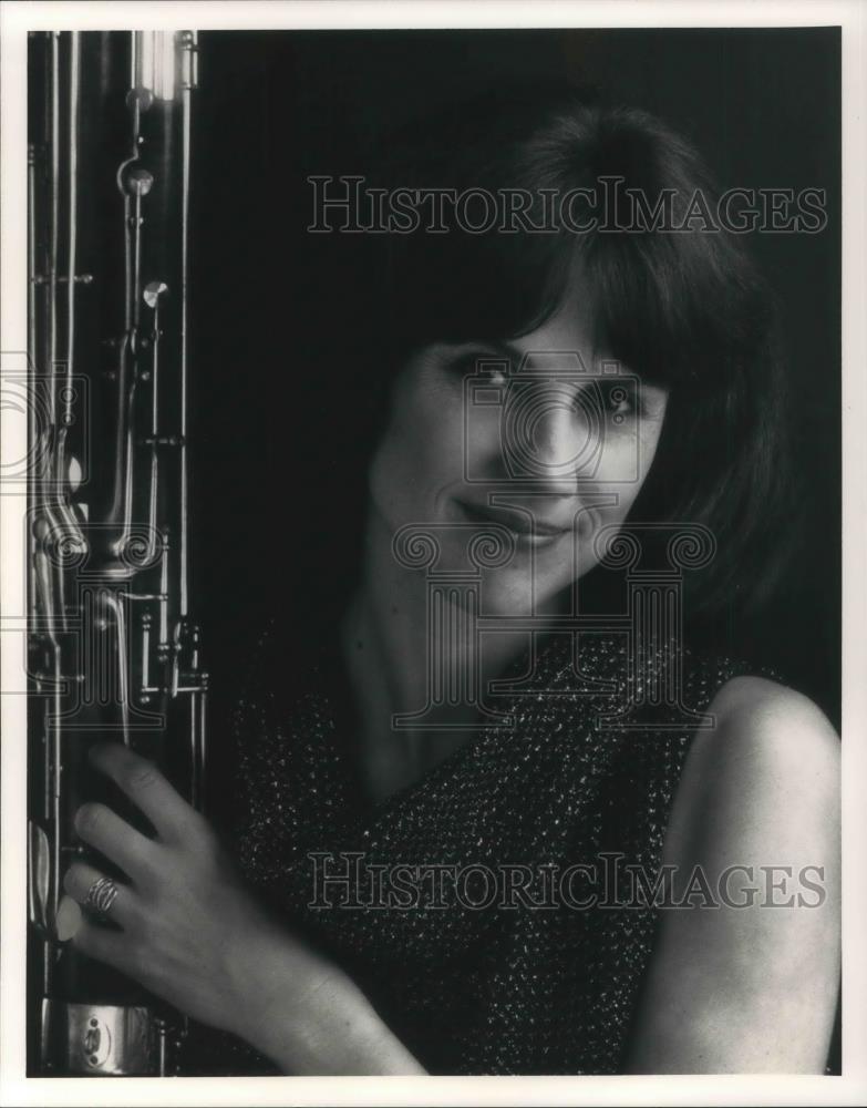 1992 Press Photo Lynette Diers Cohen Bassoonist - cvp04248 - Historic Images