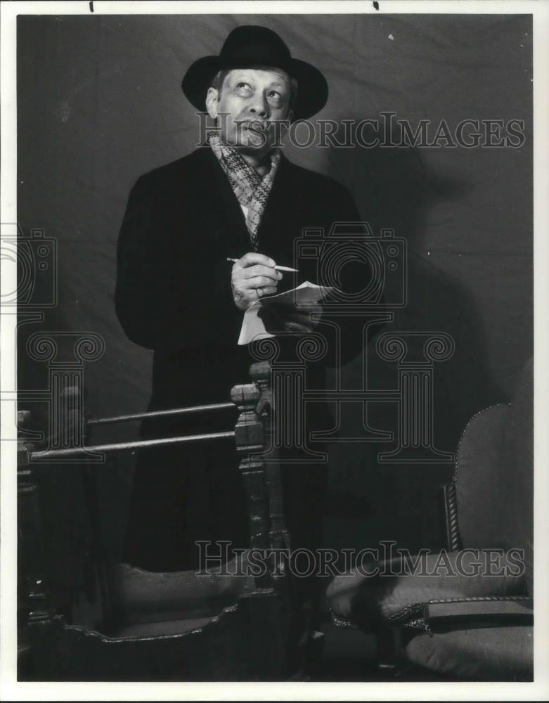 1984 Press Photo Don Edelman in The Price - cvp04876 - Historic Images