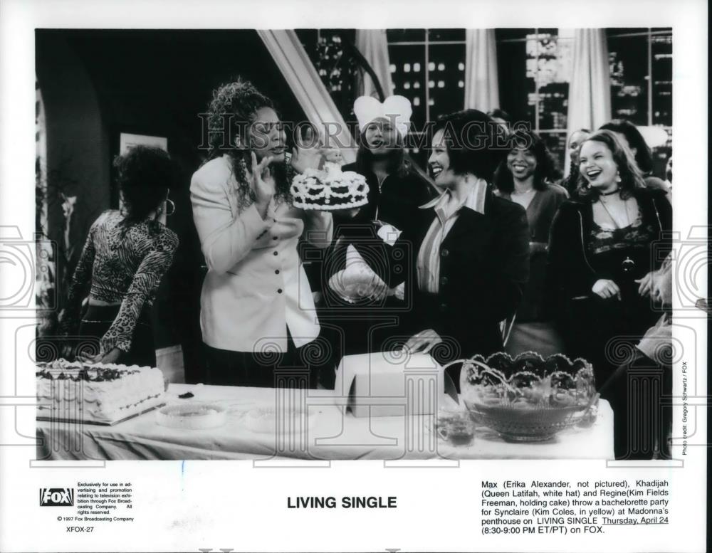 1997 Press Photo Queen Latifah, Kim Fields, Kim Coles in Living Single - Historic Images