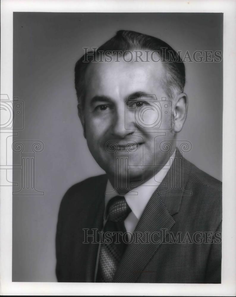 1971 Press Photo Albers J. Gresto gm manager fisher foods - cvp18027 - Historic Images