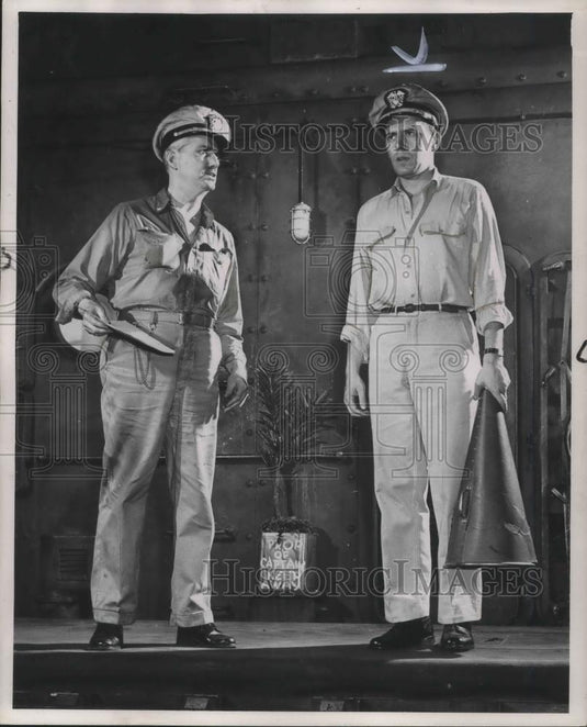 1949 Press Photo James Rennie and John Forsythe star in Mister Roberts - Historic Images