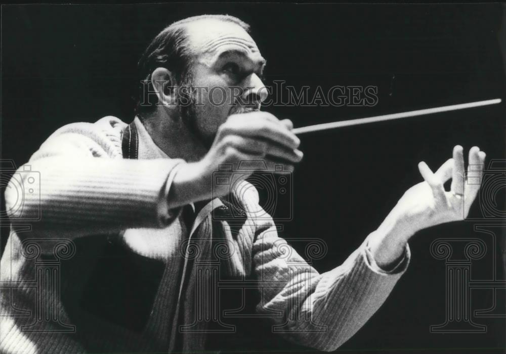 1983 Press Photo Theodore Bloomfield Conductor - cvp02133 - Historic Images