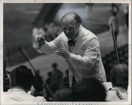 1973 Press Photo Bernard Hailtink - cvp16845 - Historic Images