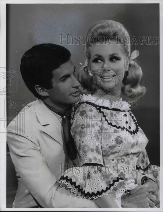 1968 Press Photo Mitzi Gaynor & George Hamilton - cvp12125 - Historic Images