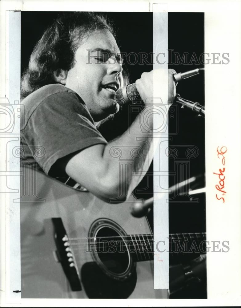 1986 Press Photo Alex Bevan, Musician - cvp00869 - Historic Images