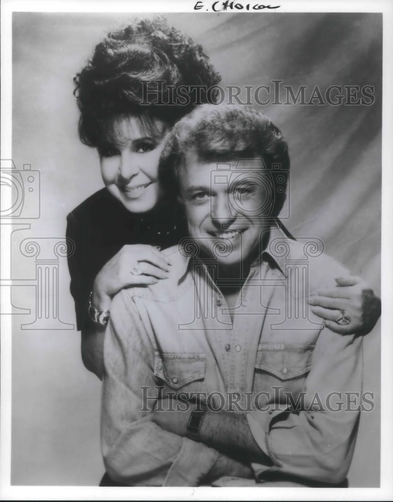 1983 Press Photo Edyie Gormet and Steve Lawrence Pop Music Duo - cvp13751 - Historic Images