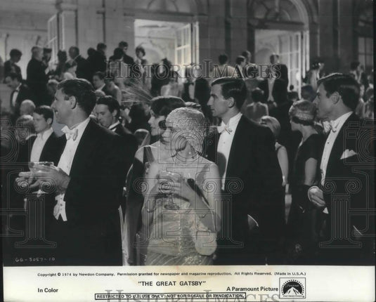 1974 Press Photo Mia Farrow & Robert Redford in The Great Gatsby - cvp10277 - Historic Images