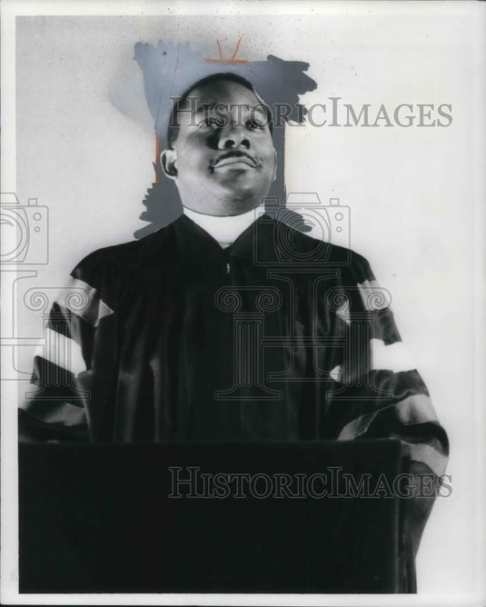 1975 Press Photo Lawrence Greene in musical Our Way - cvp17401 - Historic Images