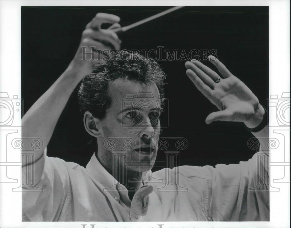 1998 Press Photo Paul Daniel Conductor - cvp02837 - Historic Images