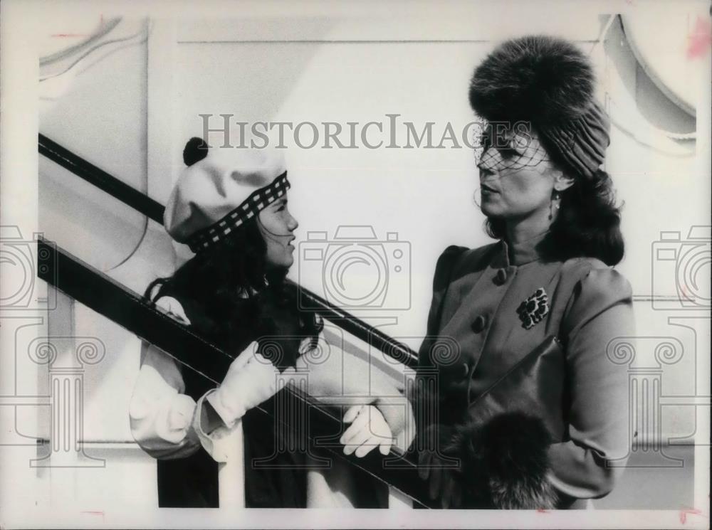 1980 Press Photo Tonya Crowe, Natalie Wood in Memory of Eva Ryker - Historic Images