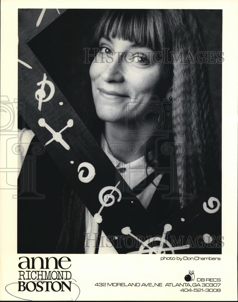 1990 Press Photo Anne Richmond Boston Singer Musician - cvp00510 - Historic Images