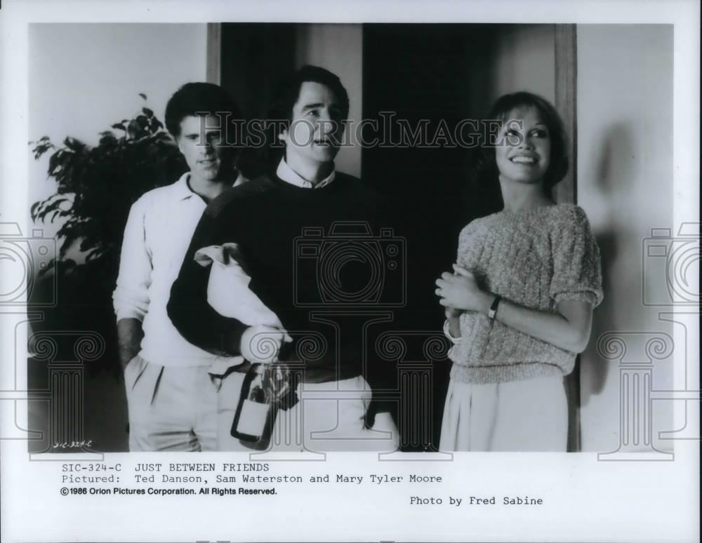 1986 Press Photo Ted Danson Sam Waterston Mary Tyler Moore Just Between Friends - Historic Images
