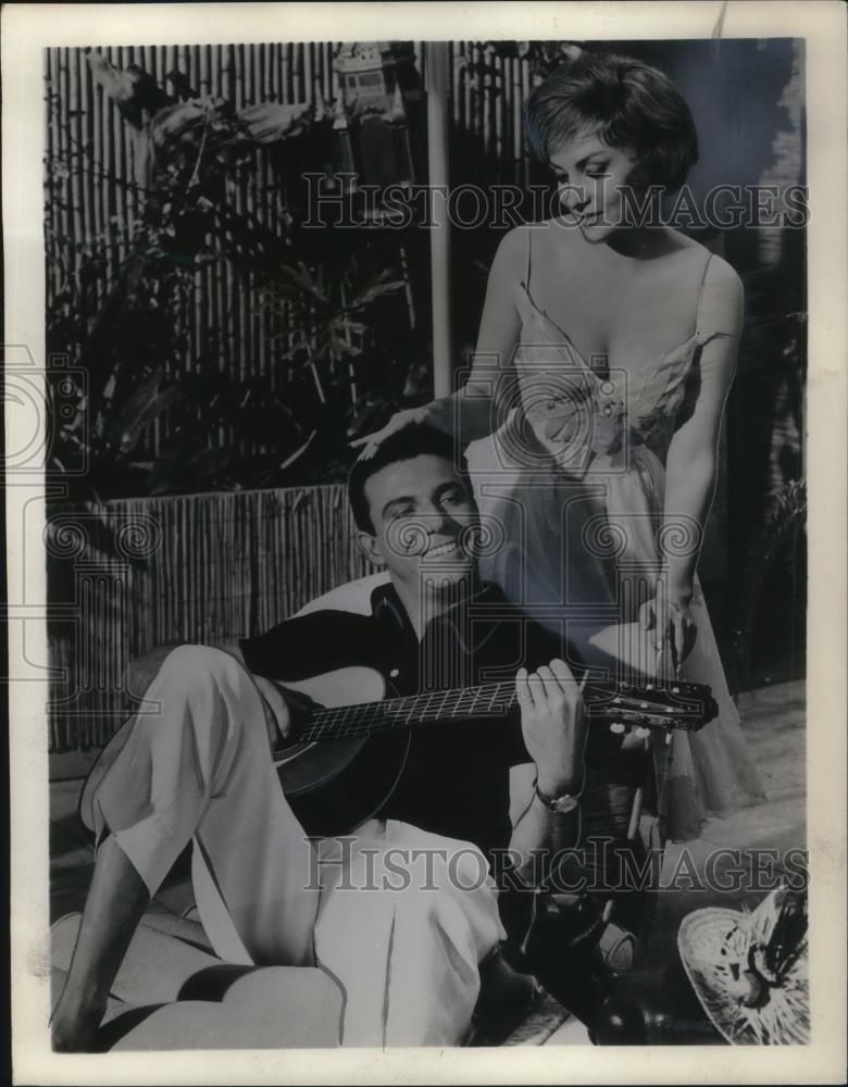 1961 Press Photo Anthony Franciosa Gina Lollobrigida in Go Naked in The World - Historic Images