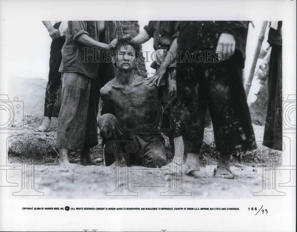 1988 Press Photo A scene in the movie The Killing Fields - cvp19354 - Historic Images