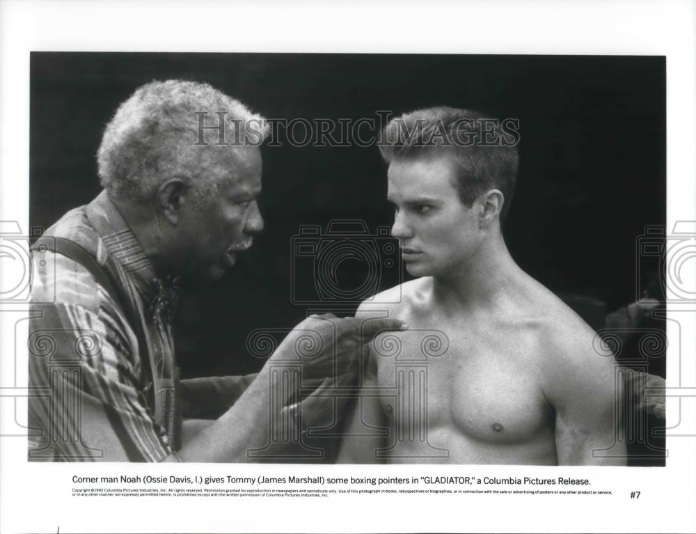 1993 Press Photo Ossie Davis &amp; James Marshall in Gladiator - cvp09422 - Historic Images