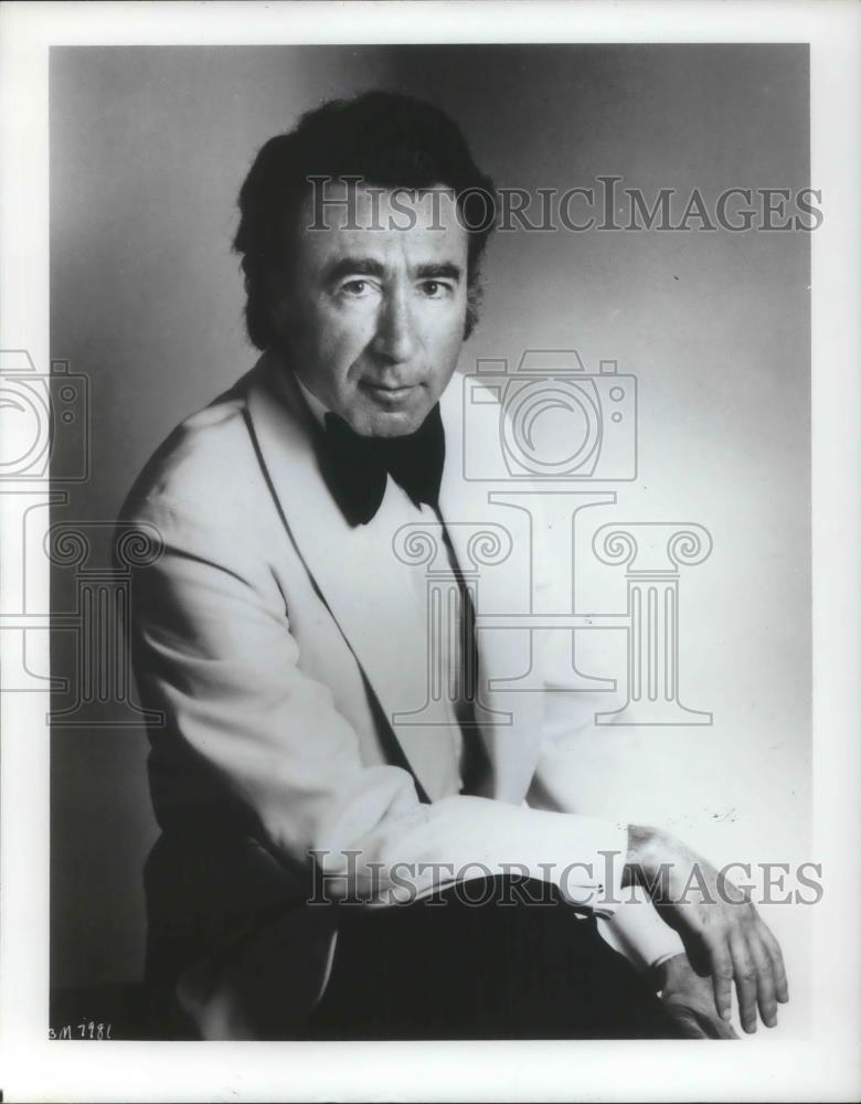 1983 Press Photo Sergio Comissiona Conductor - cvp07481 - Historic Images