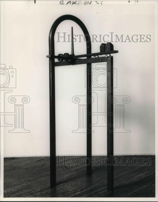 1986 Press Photo Don Harvey Steel and Bronze The City Works Monuments