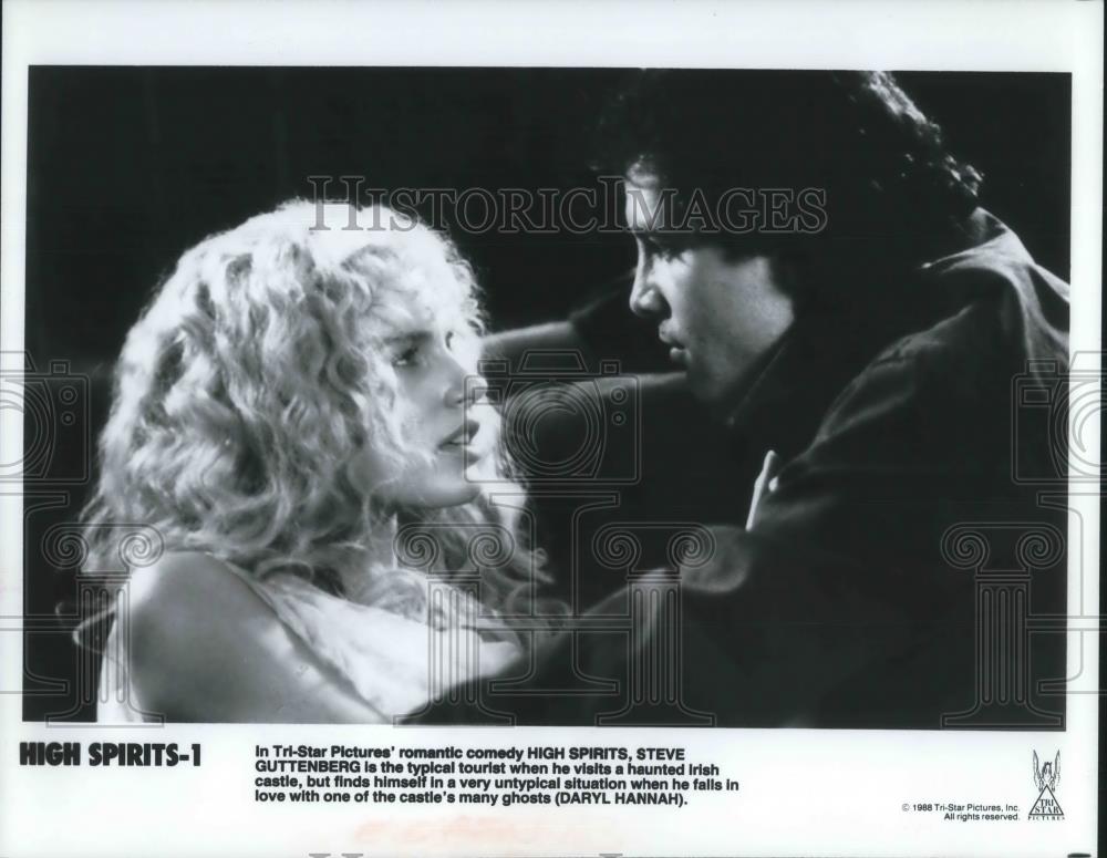 1989 Press Photo Steve Guttenberg and Daryl Hannah star in High Spirits - Historic Images