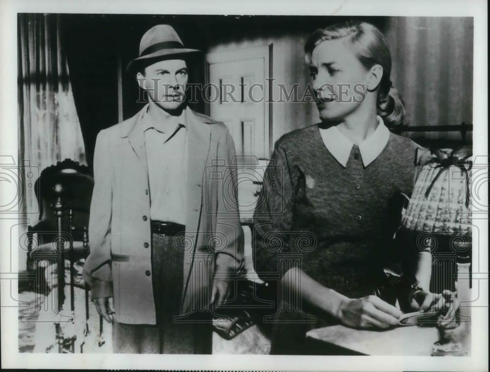 1966 Press Photo Joanne Woodward, david Wayne in The Three Faces of Eve - Historic Images