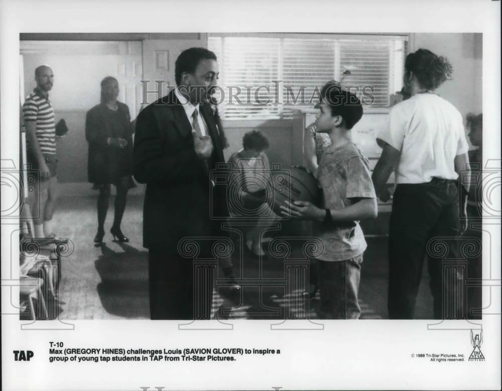 1988 Press Photo Gregory Hines and Savion Glover star in Tap - Historic Images