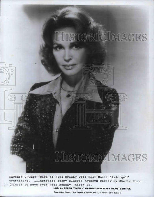 1977 Press Photo Kathryn Crosby hosts Honda Civic Golf Tournament - cvp01805 - Historic Images