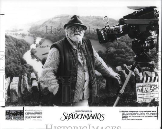 1995 Press Photo Richard Attenborough Director of Shadowlands on location - Historic Images