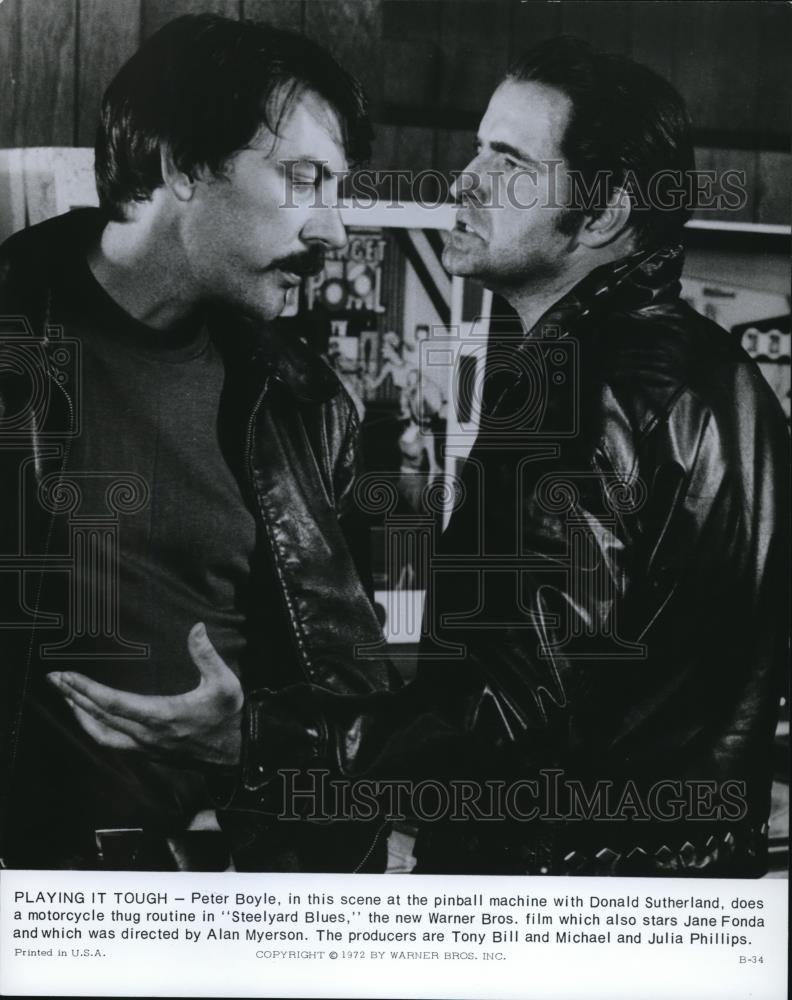 1973 Press Photo Peter Boyle and Donald Sutherland in Steelyard Blues - Historic Images
