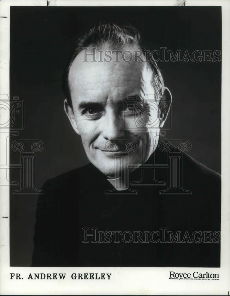 1987 Press Photo Fr. Andrew Greeley - cvp16570 - Historic Images
