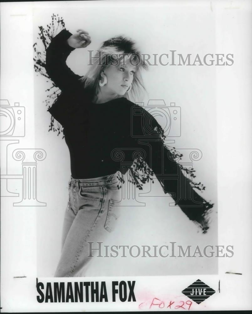 1988 Press Photo Samamntha Fox Music Artist - cvp13914 - Historic Images
