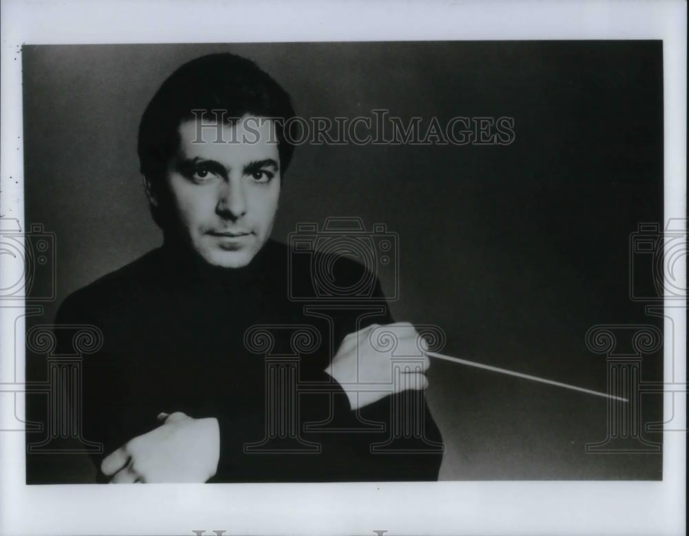 1991 Press Photo Vincent Fanuele Musical Director Musician Conductor - cvp12444 - Historic Images