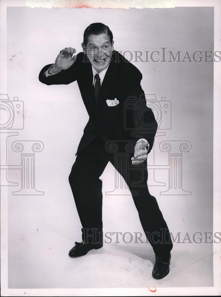 1966 Press Photo Milton Berle Comedian - cvp00895 - Historic Images