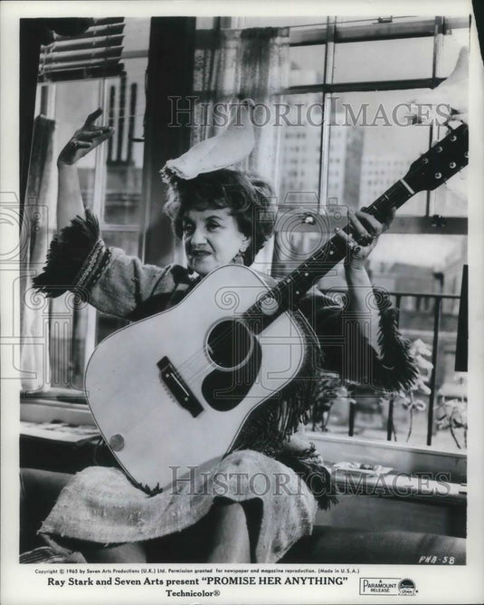 1966 Press Photo Hermoine Gingold stars in Promise Her Anything - cvp13729 - Historic Images