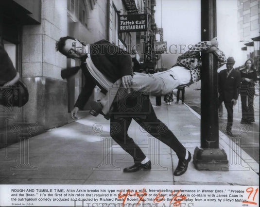 1975 Press Photo Alan Arkin in Freebie and the Bean - cvp15022 - Historic Images